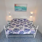 Bilocale Pavone - Vista Mare Con Spazio Esterno, Aria Condizionata E Parcheggio アパート